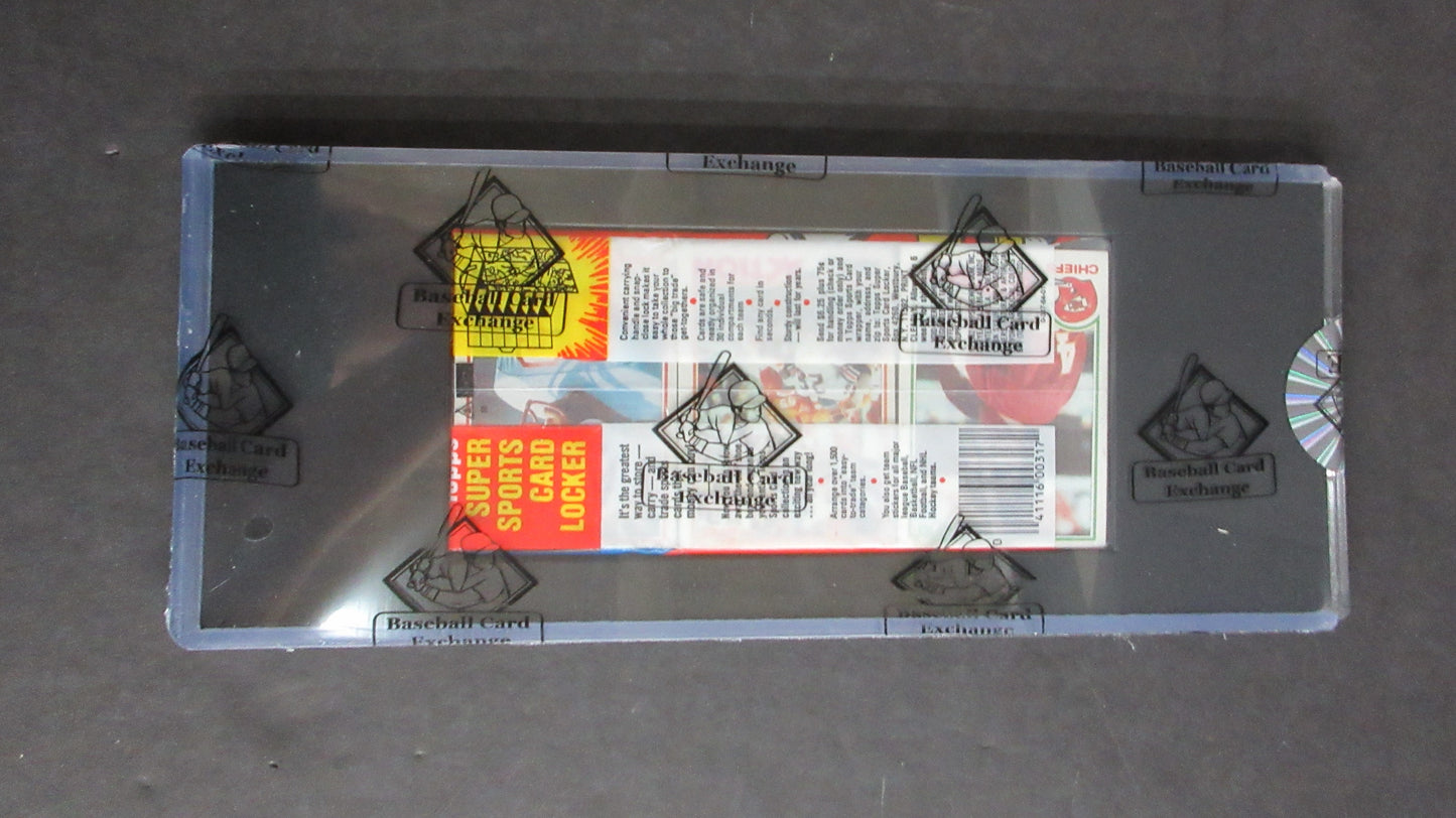 1982 Topps Football Unopened Grocery Rack Pack (BBCE) (Payton IA Back)