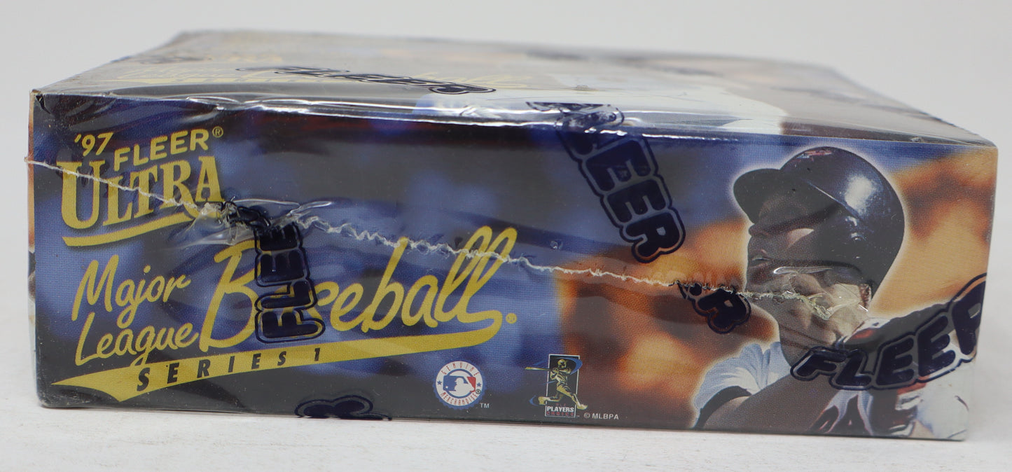 1997 Fleer Ultra Baseball Series 1 Box (Retail) (16/10)