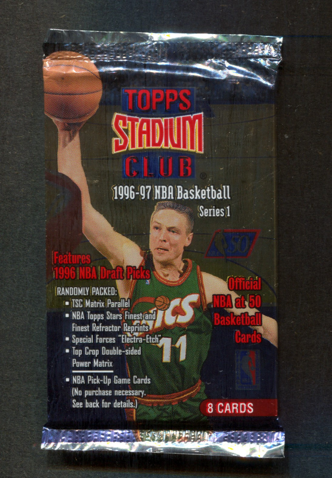 1996/97 Topps Stadium Club Basketball Unopened Series 1 Pack (Retail) (8)