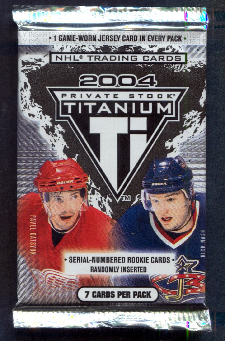2003/04 Pacific Private Stock Titanium Hockey Unopened Pack (7)