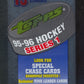 1995/96 Topps Hockey Unopened Series 1 Pack (Hobby) (13)