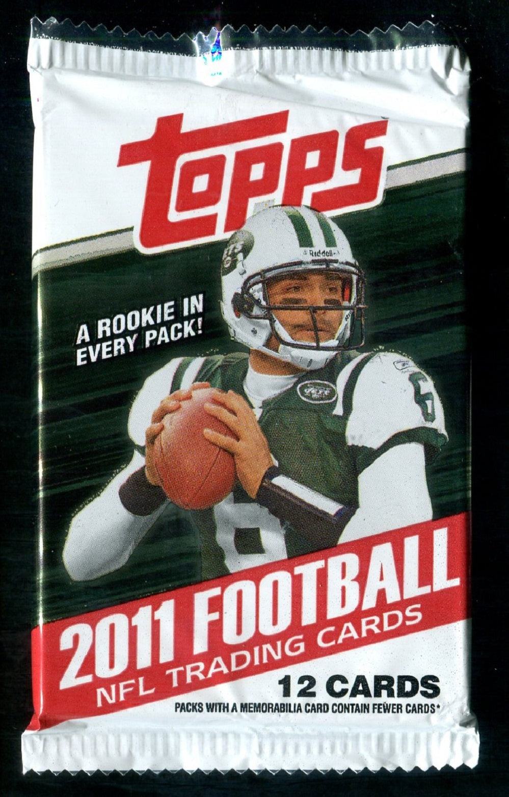 2011 Topps Football Unopened Pack (Retail) (12)