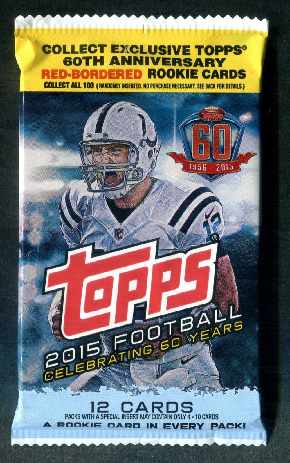 2015 Topps Football Unopened Pack (Retail) (12)