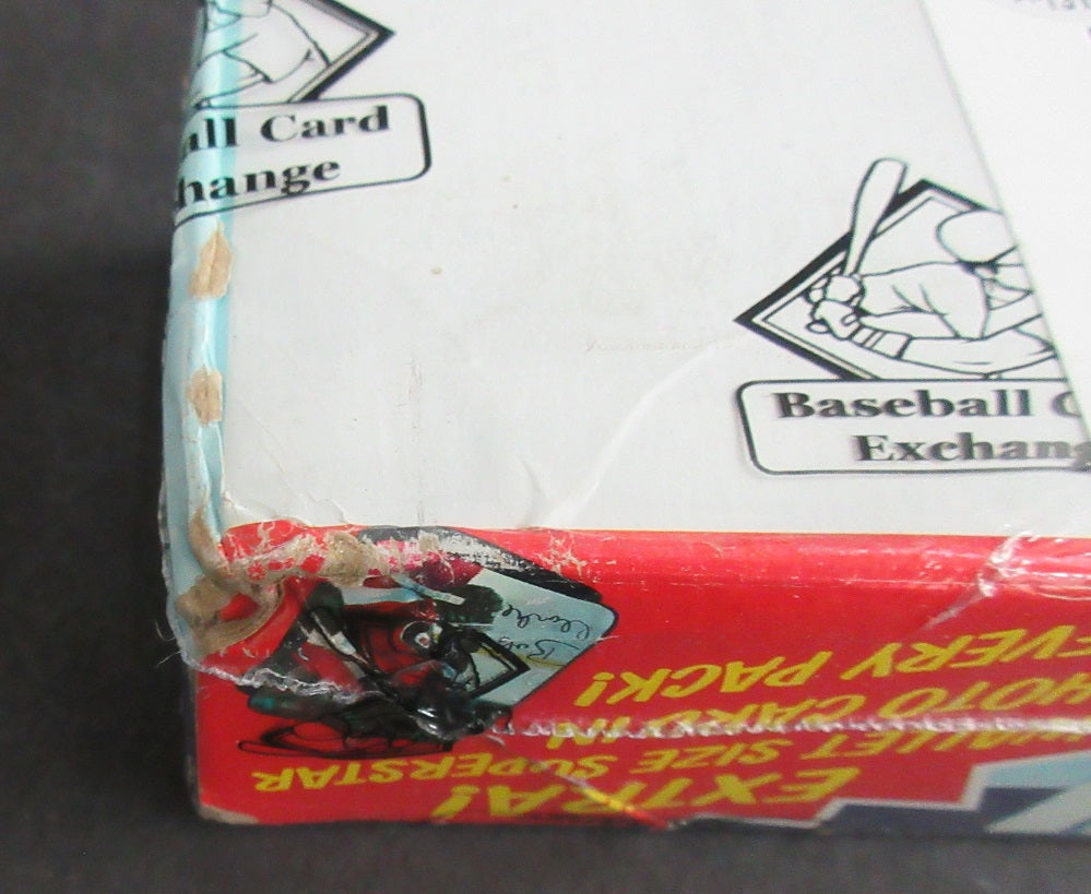 1976/77 Topps Hockey Unopened Wax Box (BBCE) (A13164) (Read)