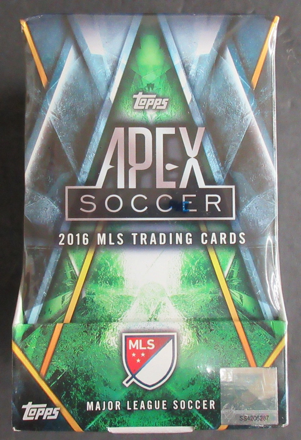 2016 Topps Apex MLS Soccer Box (Hobby) (2/32)