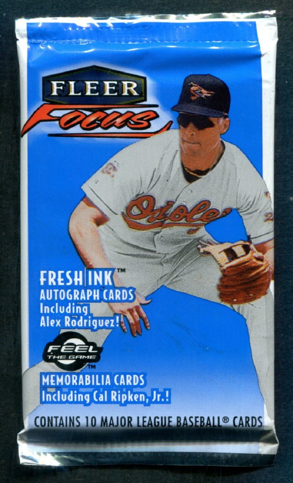 2000 Fleer Focus Baseball Unopened Pack (10 Cards)