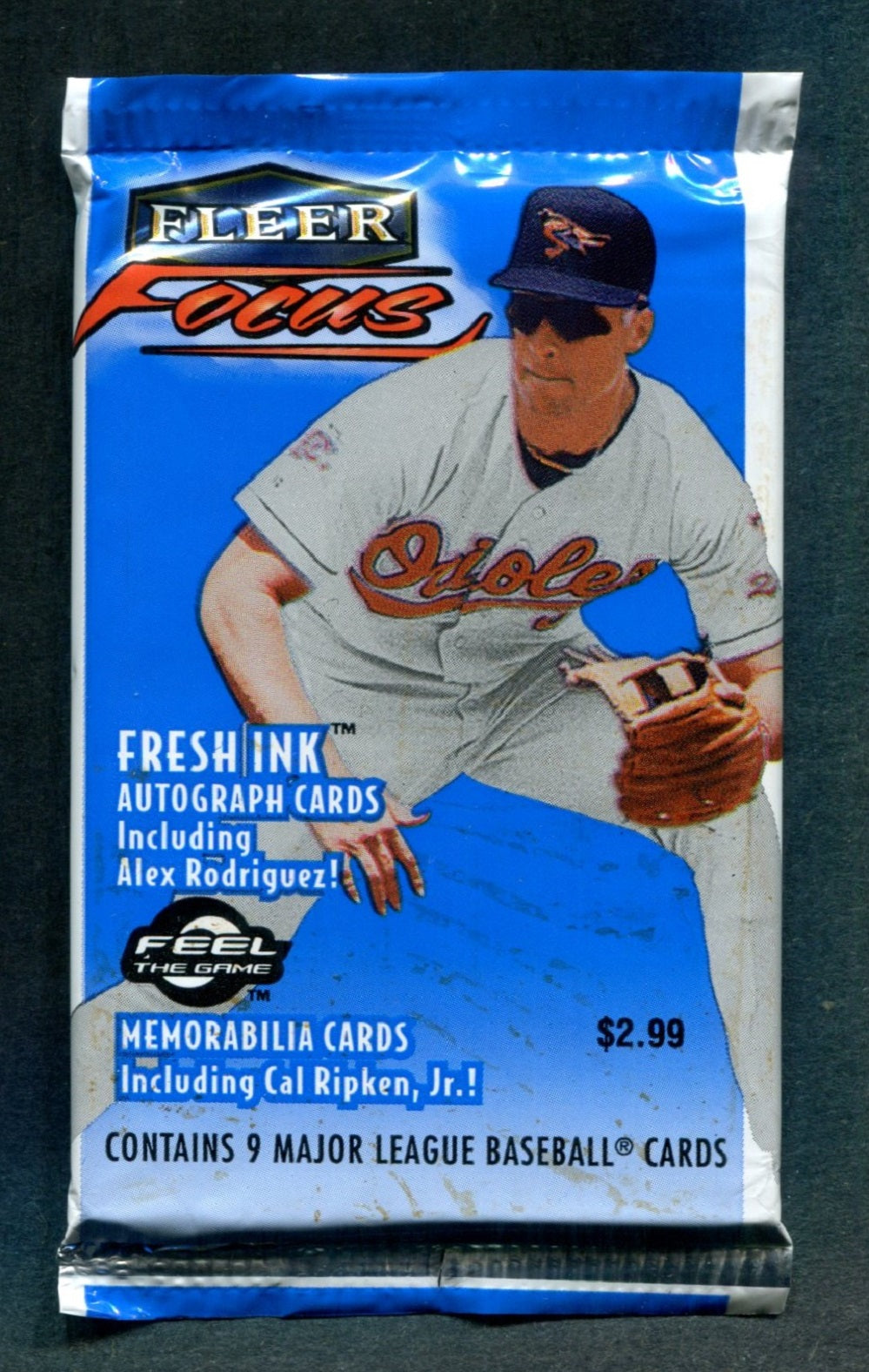 2000 Fleer Focus Baseball Unopened Pack (Retail)