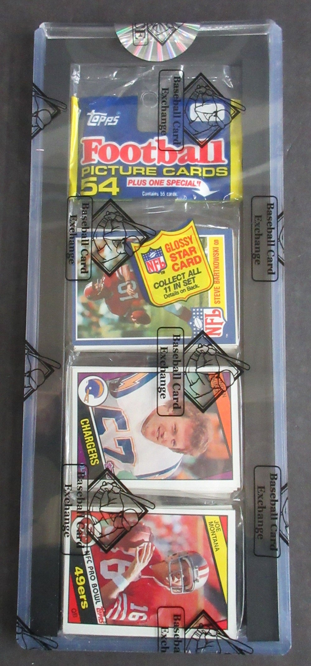 1984 Topps Football Unopened Rack Pack (BBCE) (Montana Top)