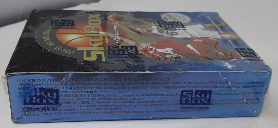 1994/95 Skybox Basketball Series 1 Box (36/12)