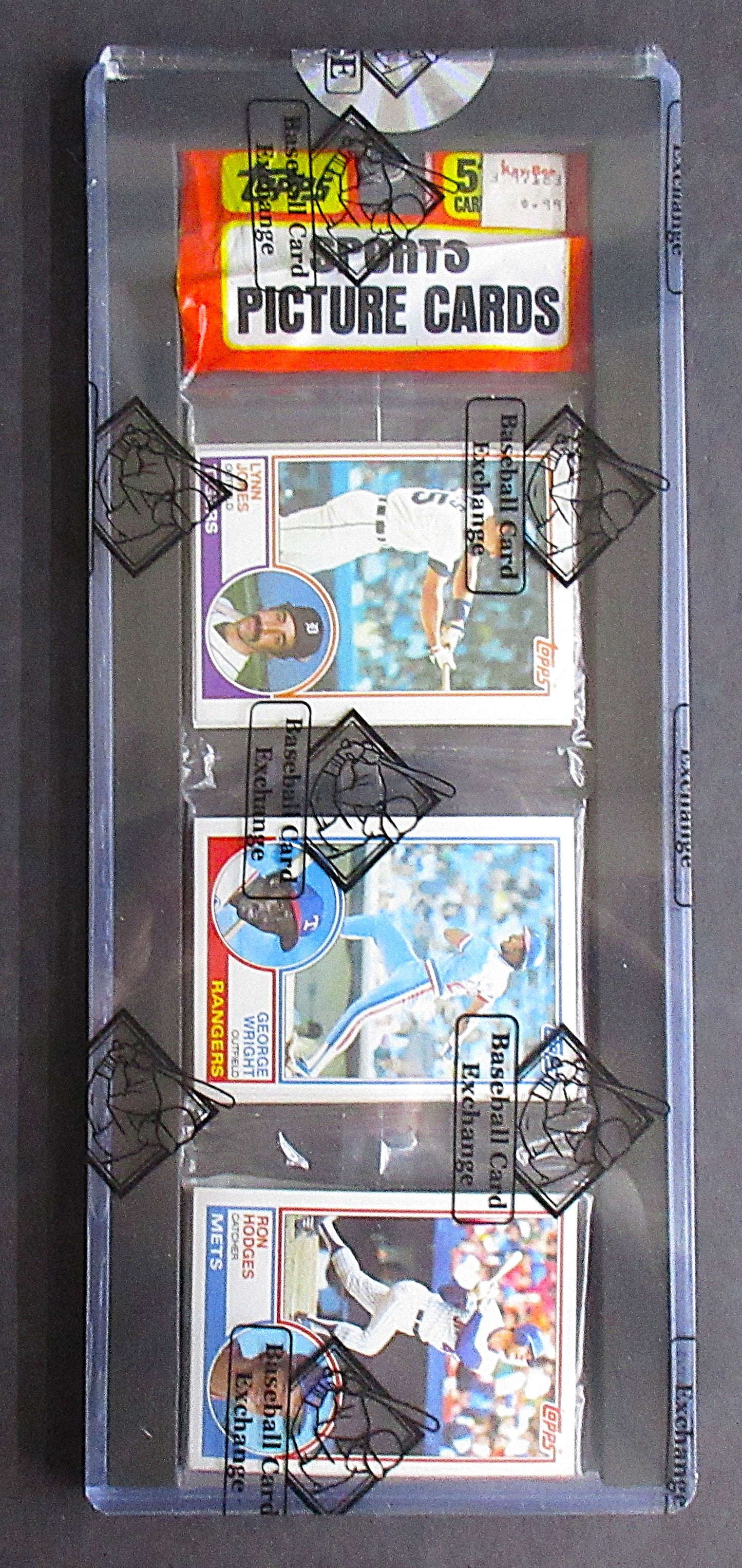 1983 Topps Baseball Unopened Rack Pack (Wade Boggs RC Back) (BBCE) (27370)
