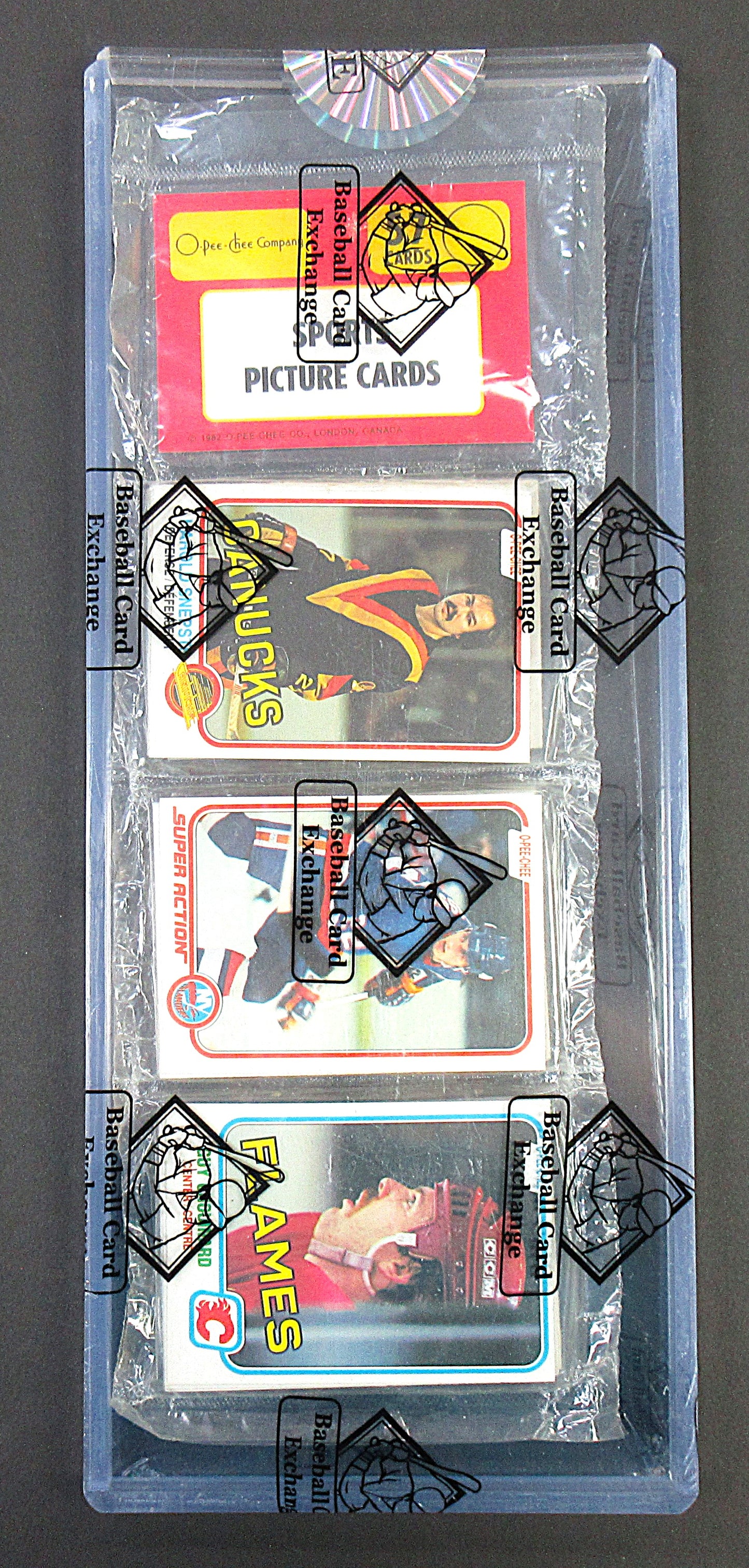 1981/82 OPC O-Pee-Chee Hockey Unopened Rack Pack (BBCE) (27786)