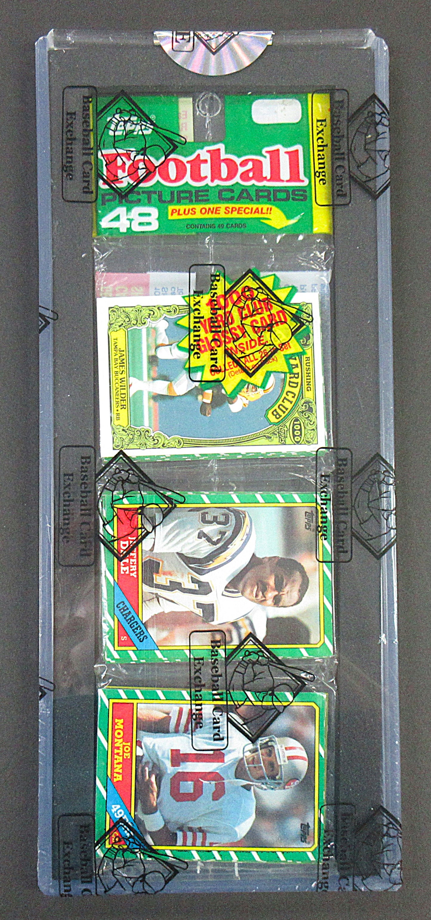 1986 Topps Football Unopened Rack Pack (Joe Montana Top) (BBCE) (27787)