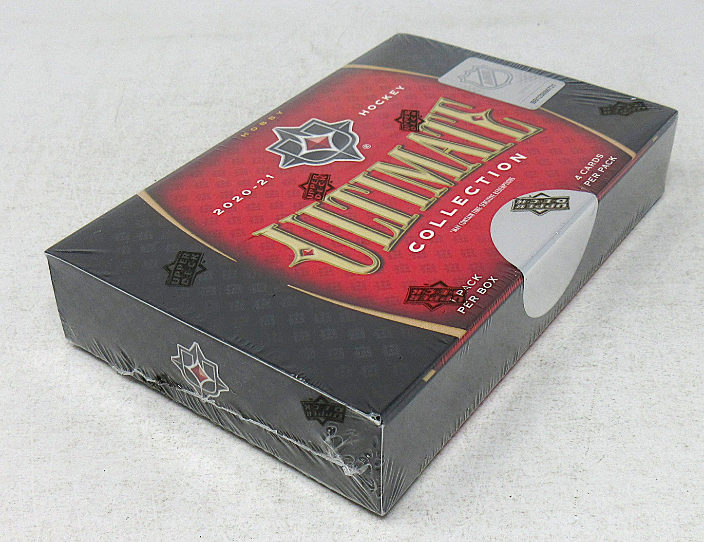 2024/25 Upper Deck Ultimate Collection Hockey Box (Hobby) (1/4)