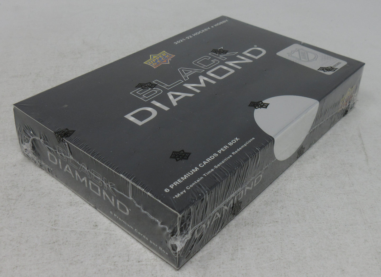 2021/22 Upper Deck Black Diamond Hockey Box (Hobby) (6)