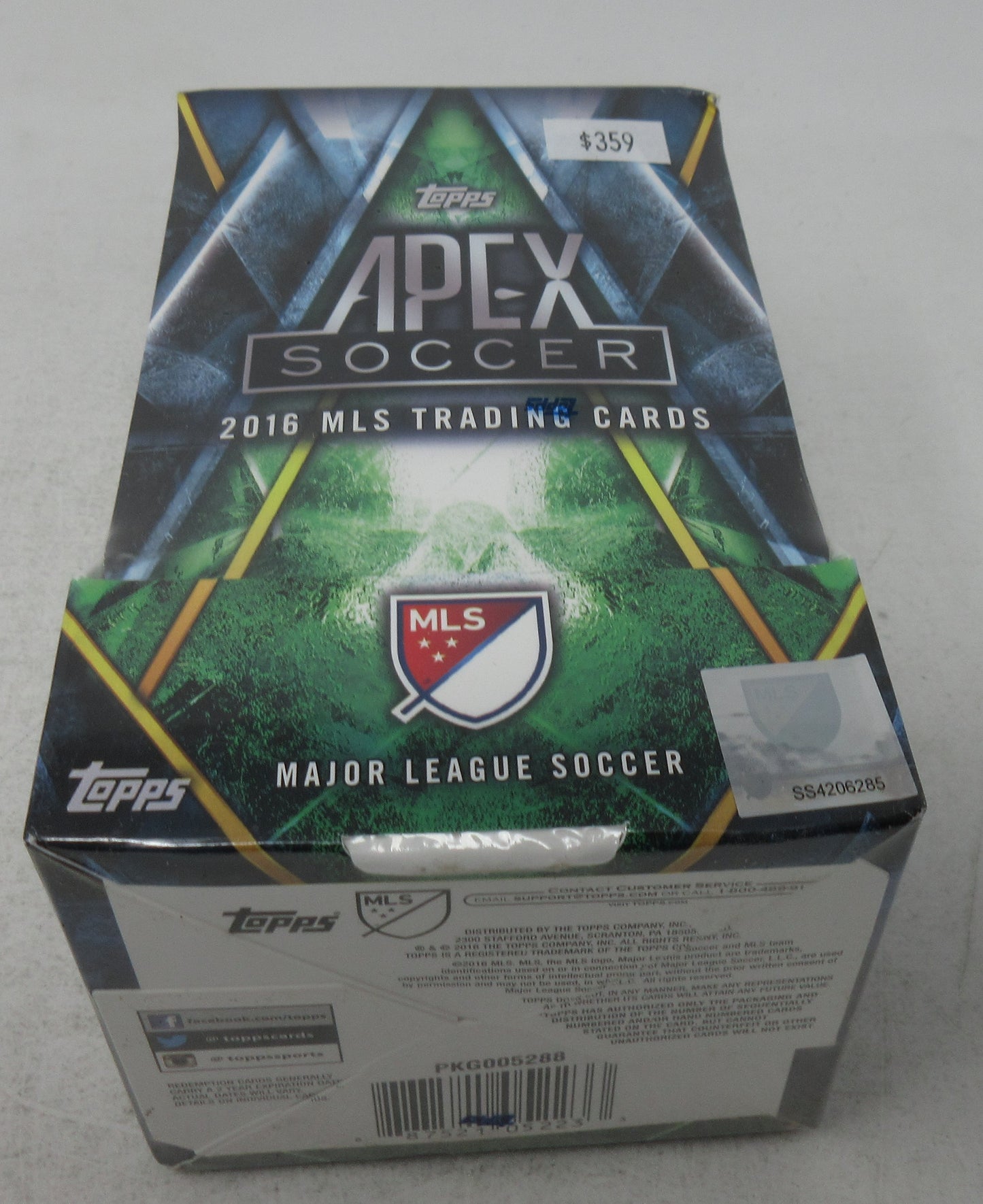 2016 Topps Apex MLS Soccer Box (Hobby) (2/32)