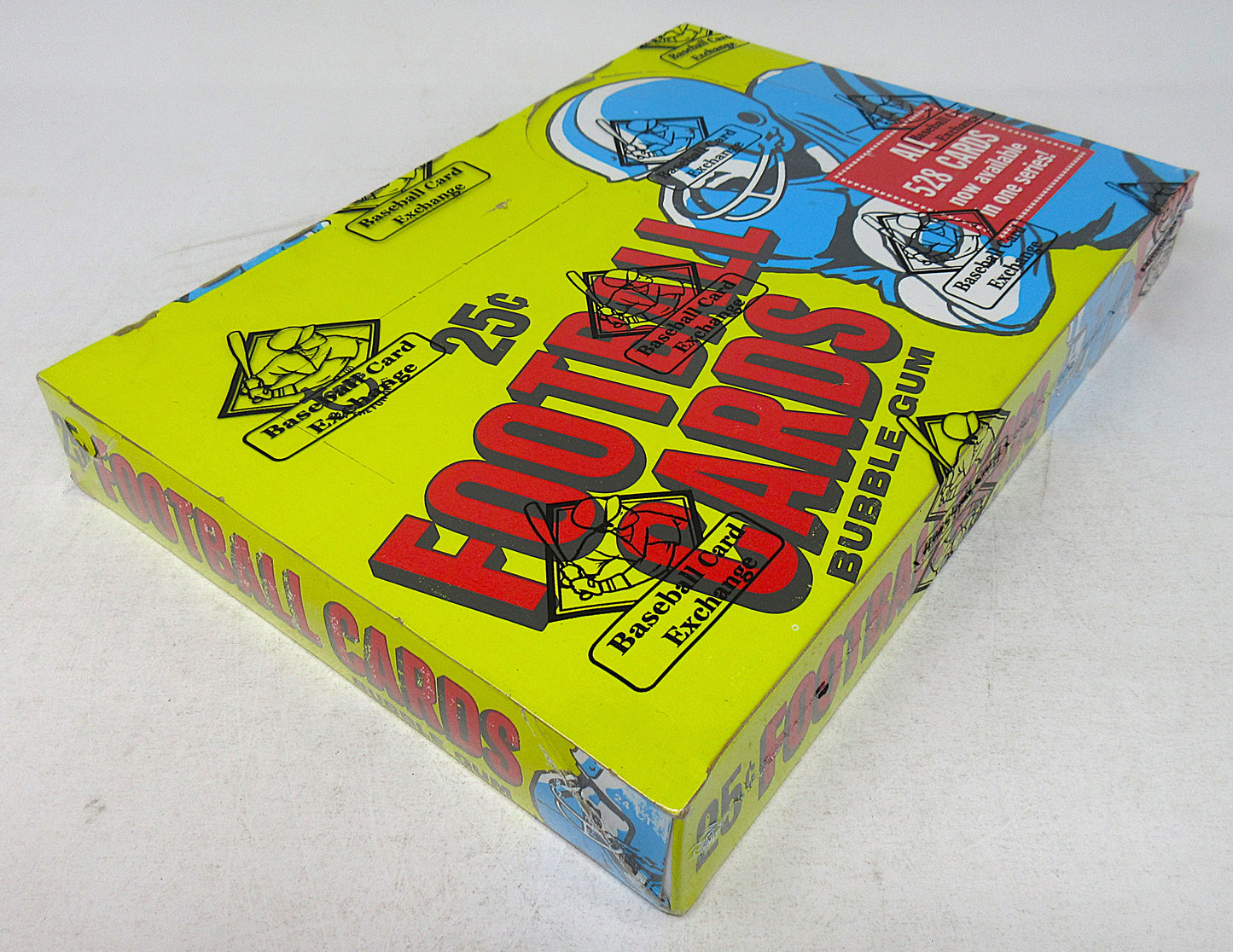 1977 Topps Football Unopened Cello Box (BBCE) (A18890)