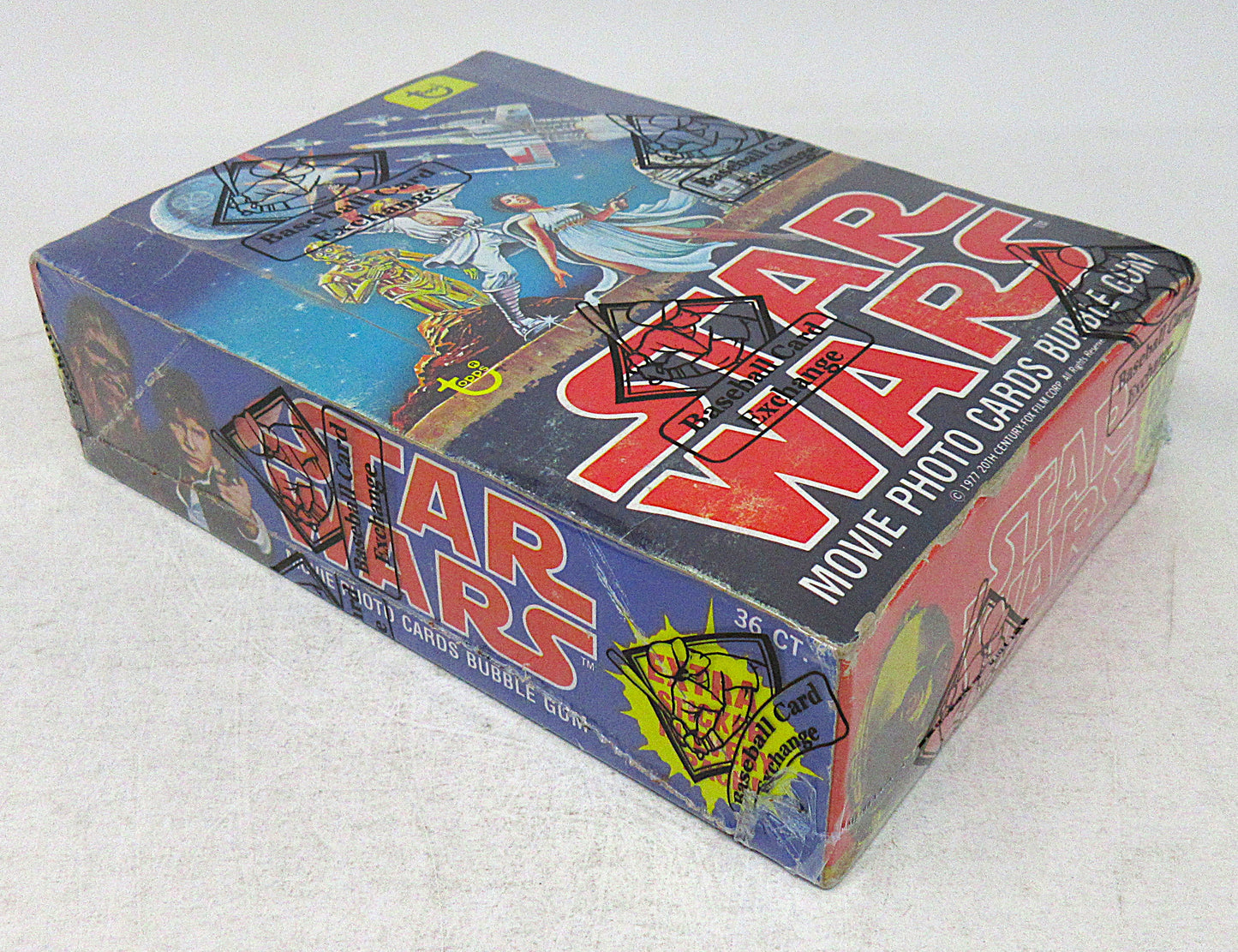 1977 Topps Star Wars Unopened Series 2 Wax Box (French) (BBCE) (A17577)