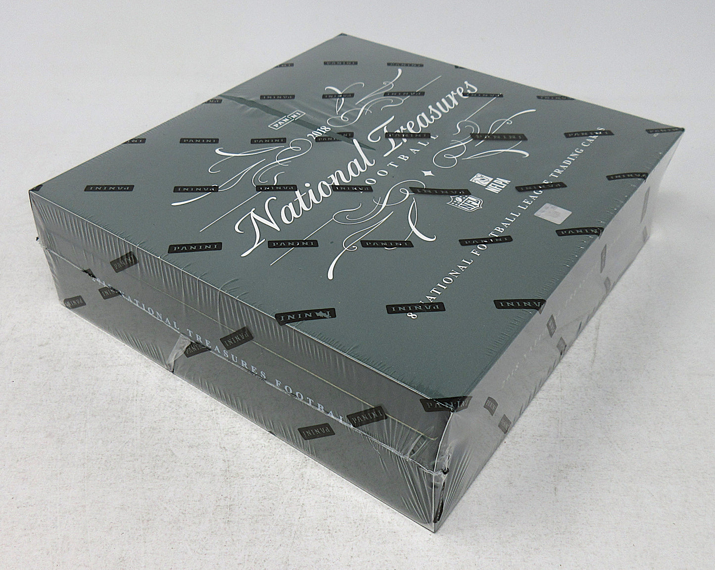 2018 Panini National Treasures Football Box (Hobby) (1/8) (Read)