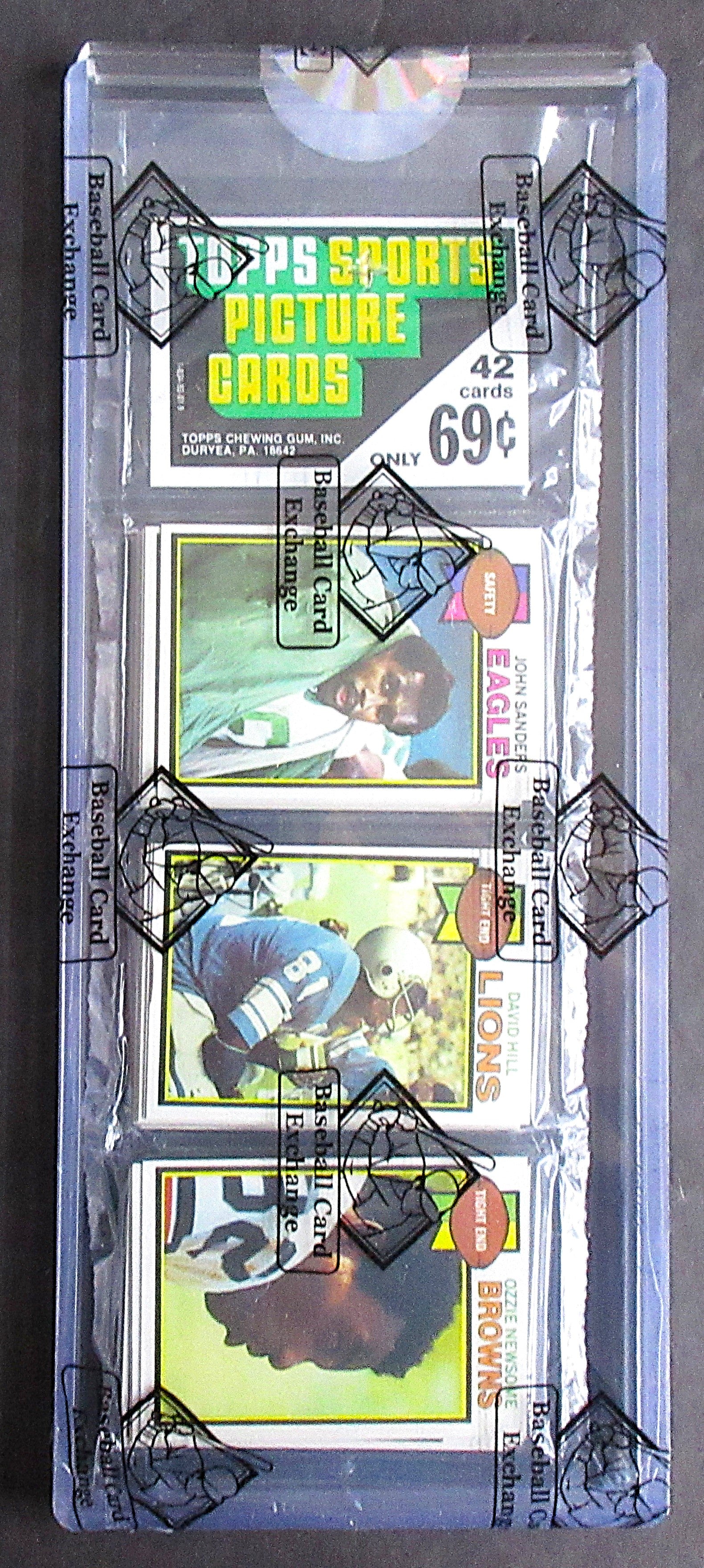 1979 Topps Football Unopened Rack Pack (BBCE) (O. Newsome RC Top) (26397)