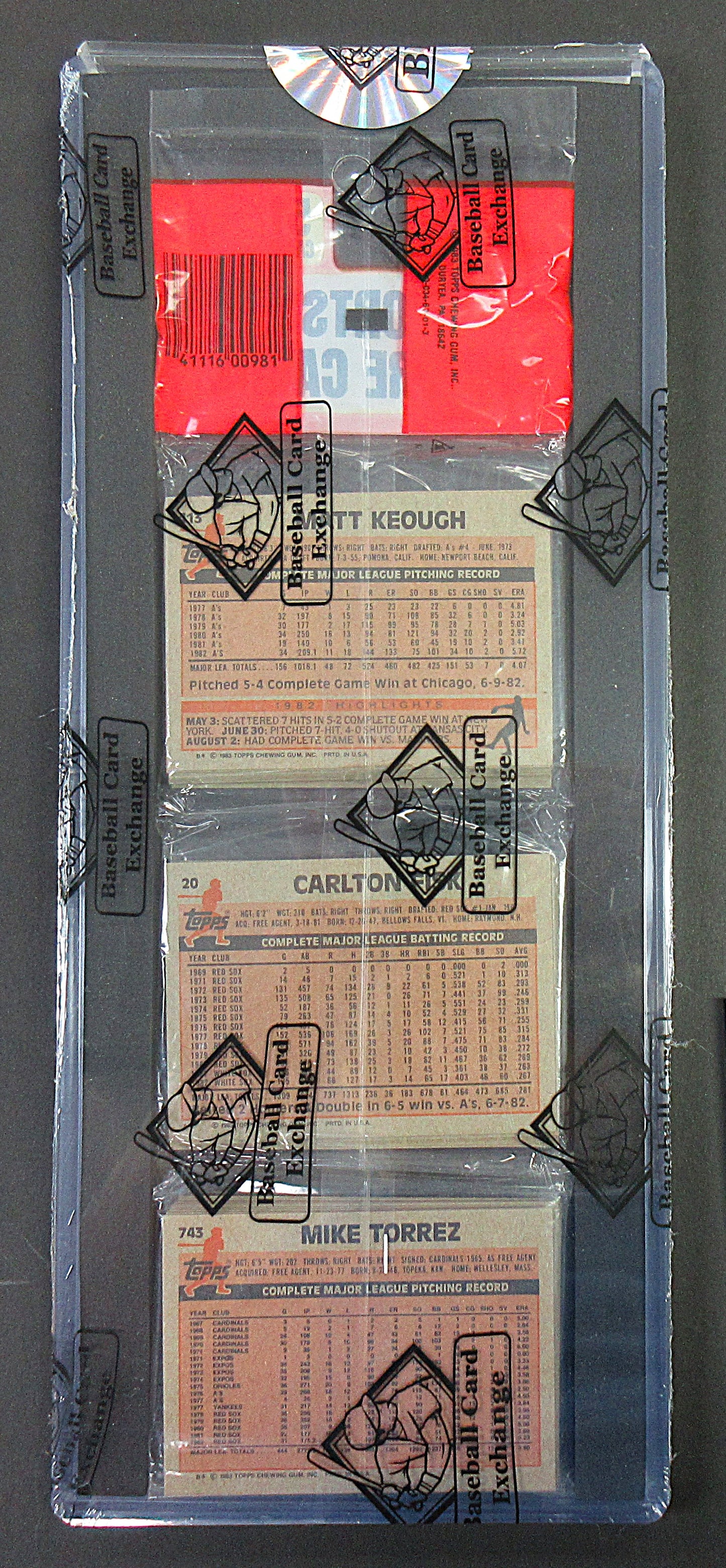 1983 Topps Baseball Unopened Rack Pack (Johnny Bench Top / Carlton Fisk Back) (BBCE) (27751)