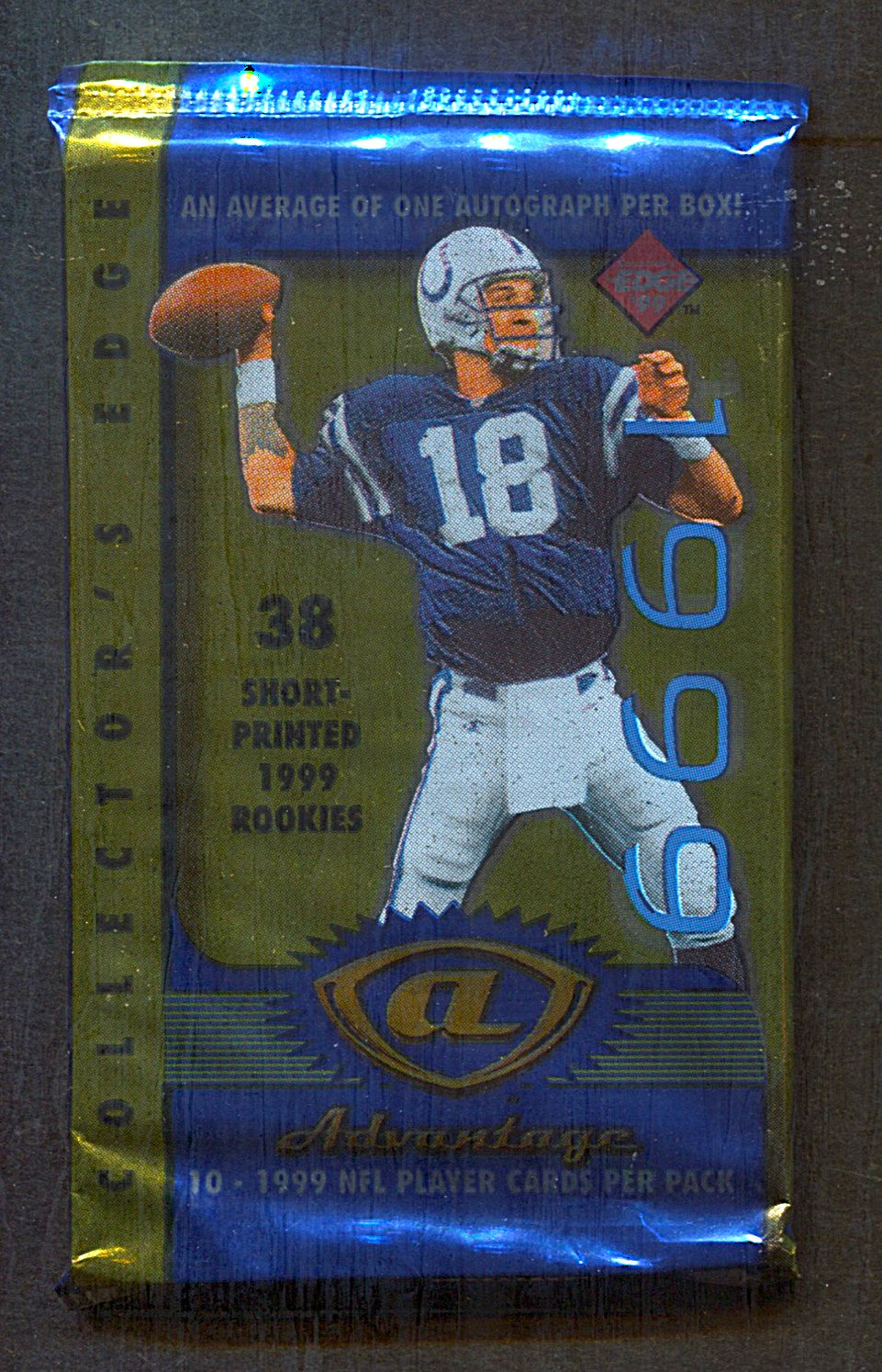 1999 Collector's Edge Advantage Football Unopened Pack (10)