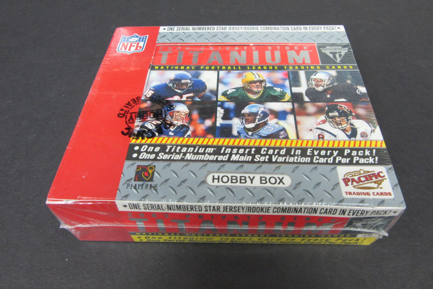 2002 Pacific Private Stock Titanium Football Box (Hobby)