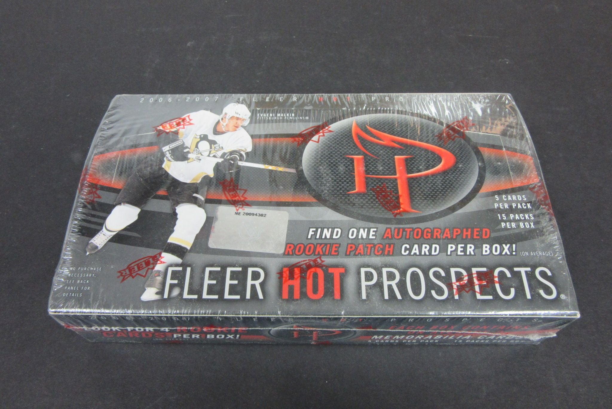 2006/07 Fleer Hot Prospects Hockey Box