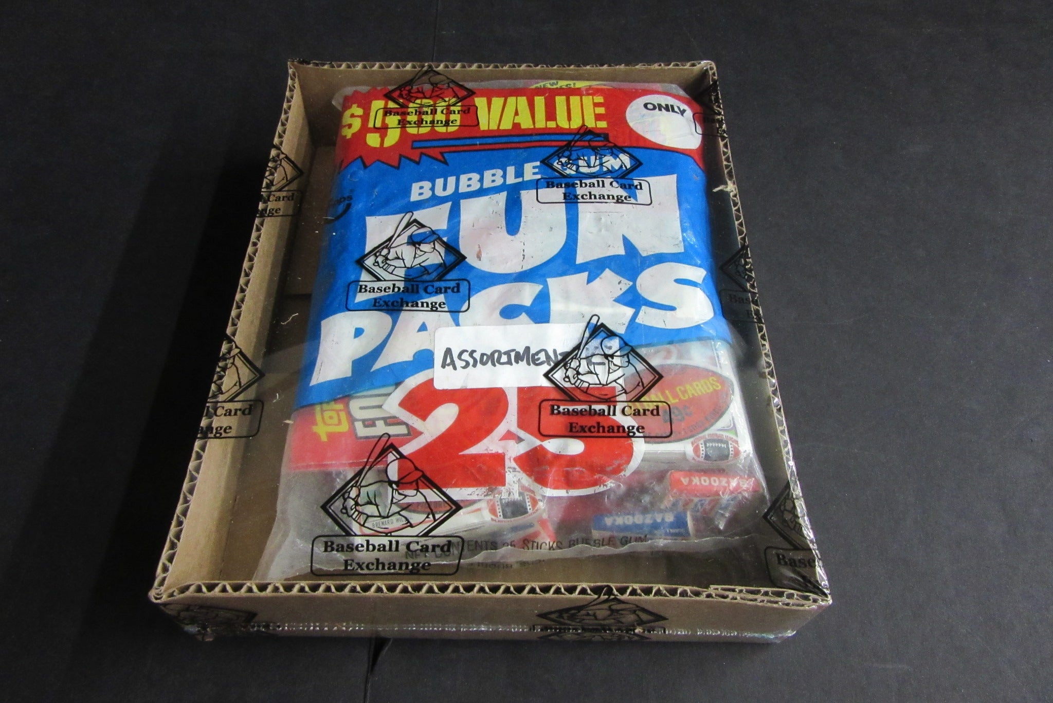 1981 Topps Fun Bag w/ Basketball Wax Football Cello (BBCE)