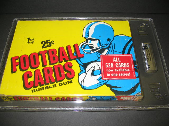 1975 Topps Football Unopened Cello Box (BBCE)