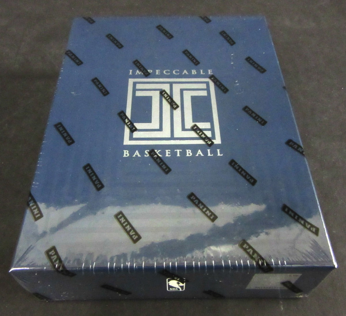 2018/19 Panini Impeccable Basketball Box (Hobby)